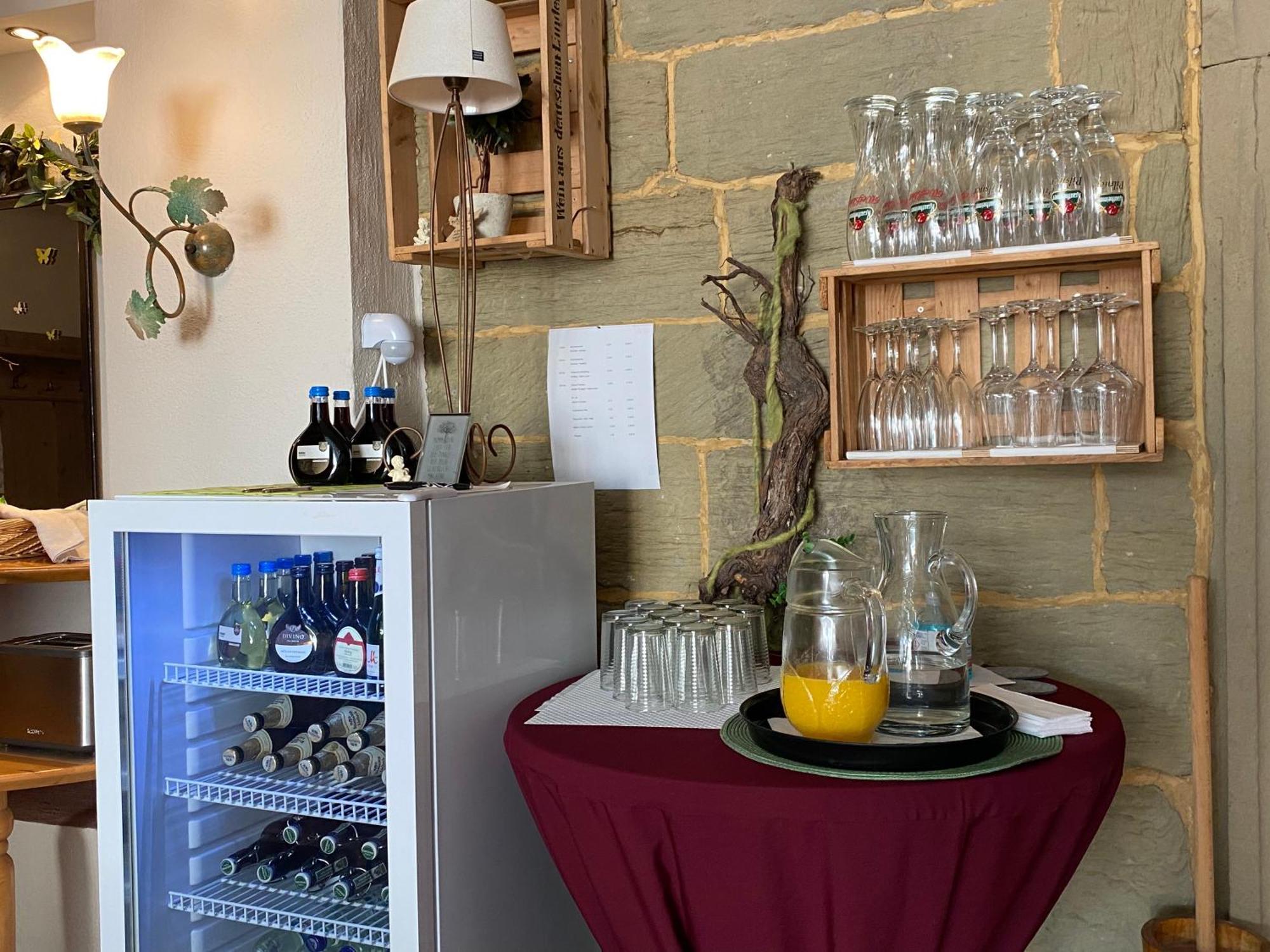 Hotel Weinstube Am Markt Gerolzhofen Екстериор снимка