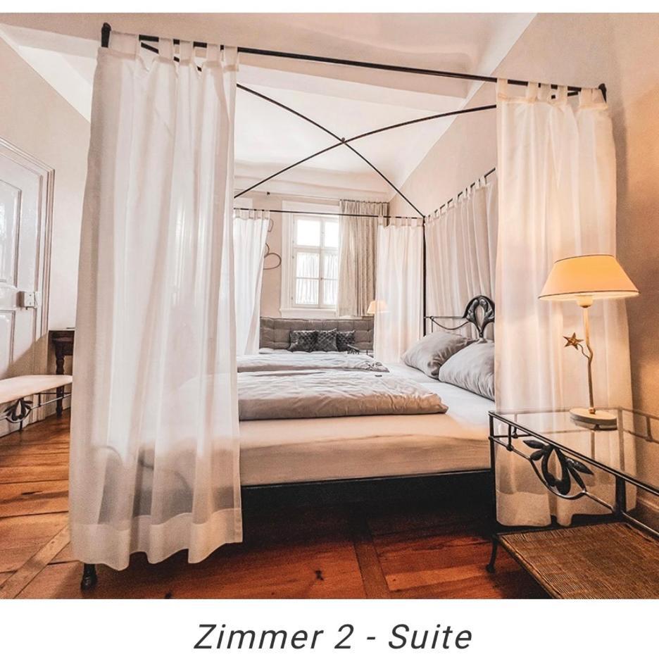Hotel Weinstube Am Markt Gerolzhofen Екстериор снимка