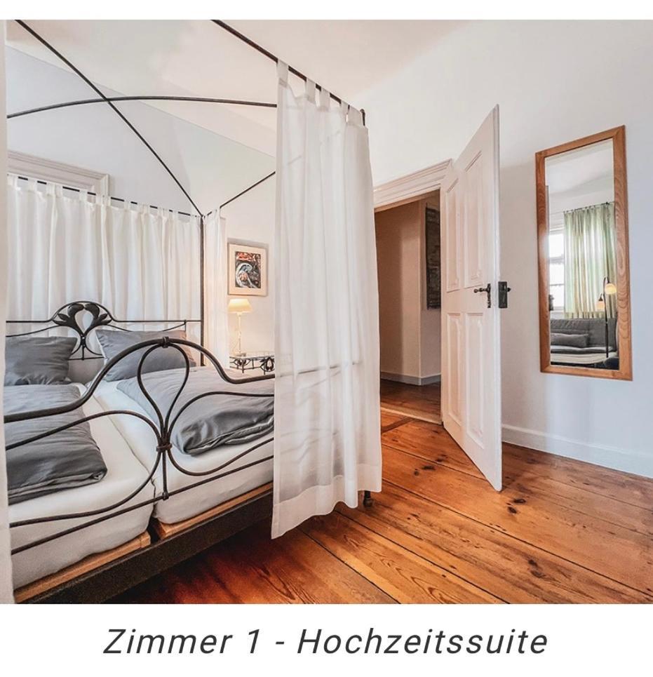 Hotel Weinstube Am Markt Gerolzhofen Екстериор снимка