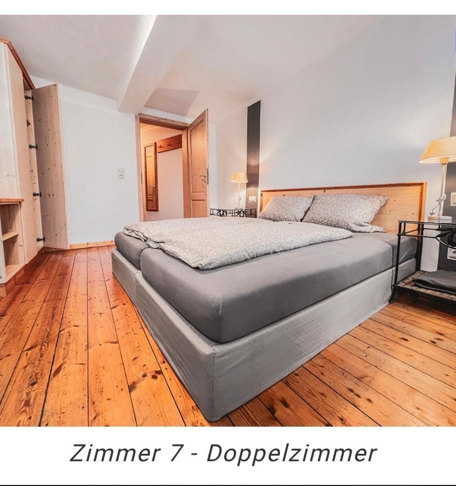 Hotel Weinstube Am Markt Gerolzhofen Екстериор снимка