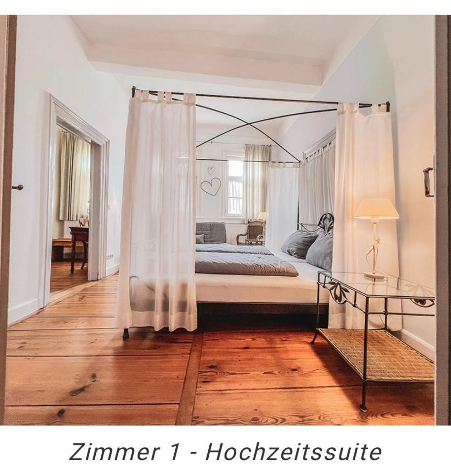 Hotel Weinstube Am Markt Gerolzhofen Екстериор снимка